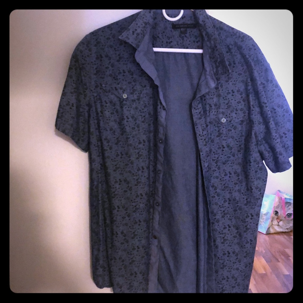 XL button down